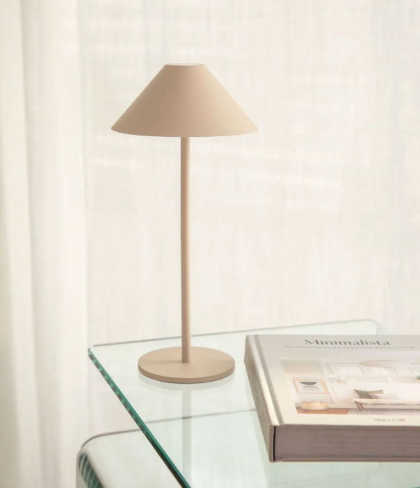 Cordless touch table lamp, weatherproof dimmable indoor outdoor lamp, patio setting