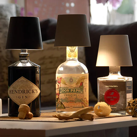 GlowBottle USB-C charging cable, cordless table lamp feature