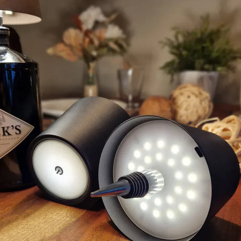 GlowBottle 20 hour battery life feature, bottle lamp
